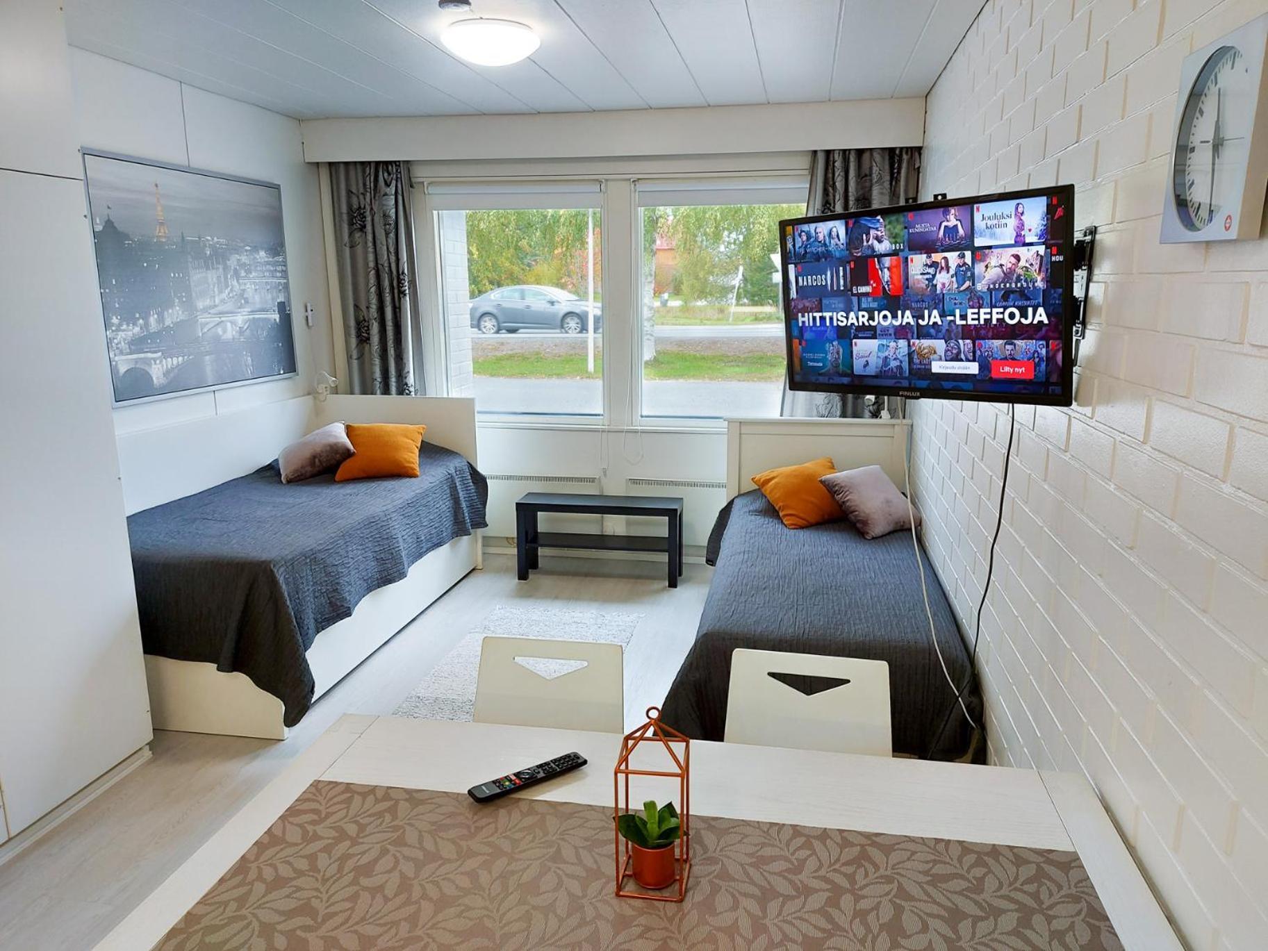 Ferienwohnung Tuurin Yoesaeiloe Exterior foto